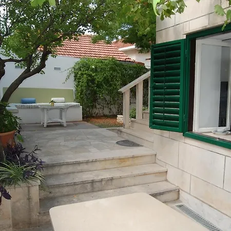 Bracera Holiday home *